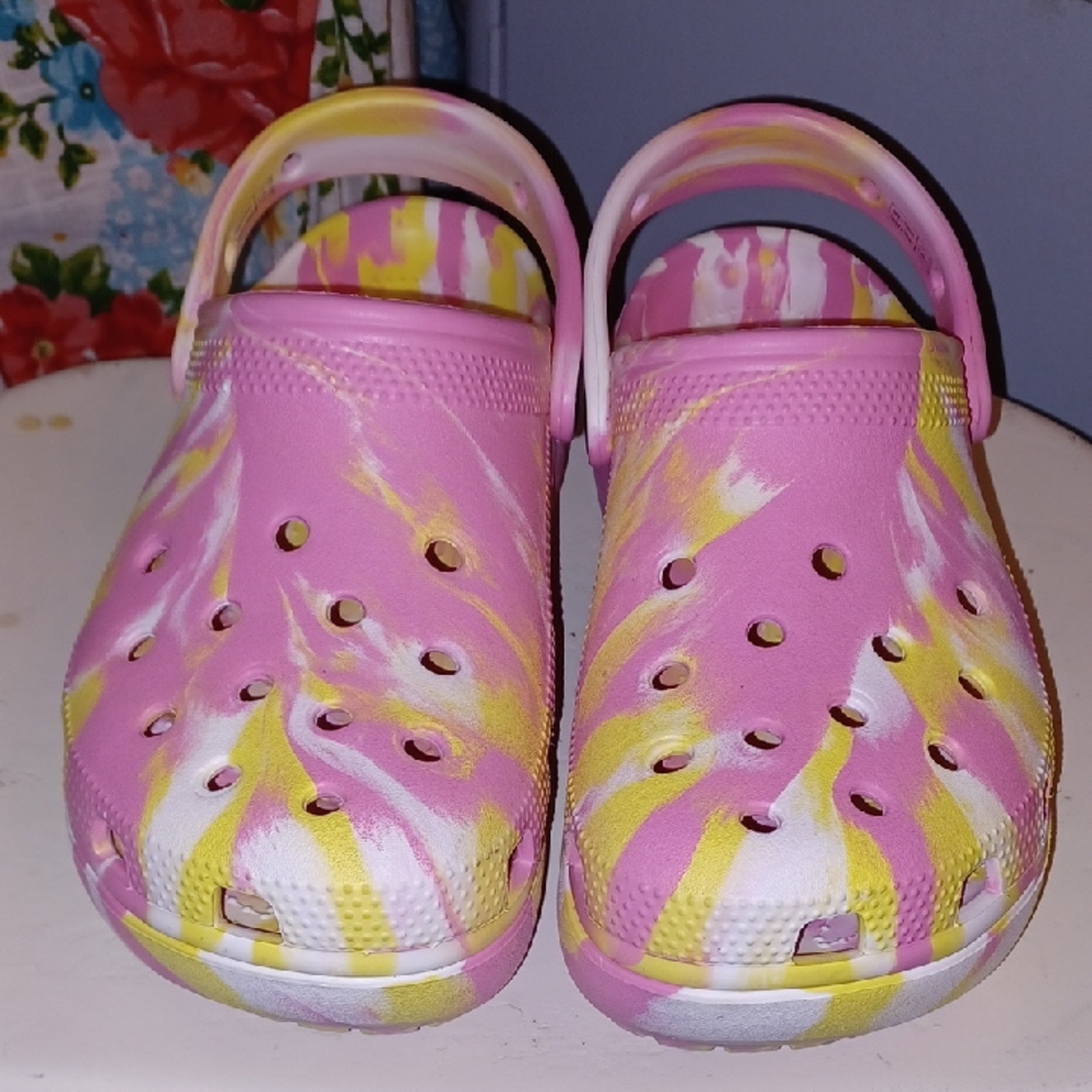 Crocs